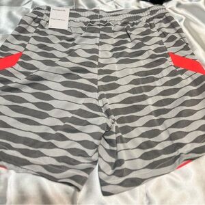 Nike Women's Dri-Fit Strike Soccer Shorts Sz. Medium NEW CW6095-100